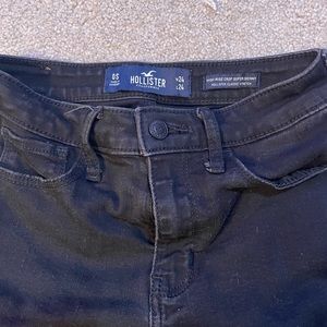 Juniors Hollister jeans